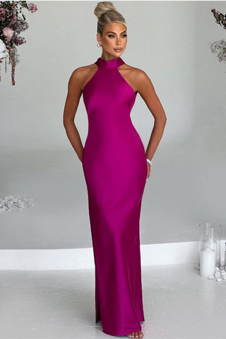 ZEYNEP | Elegantes Satin-Maxikleid mit Halter-Ausschnitt