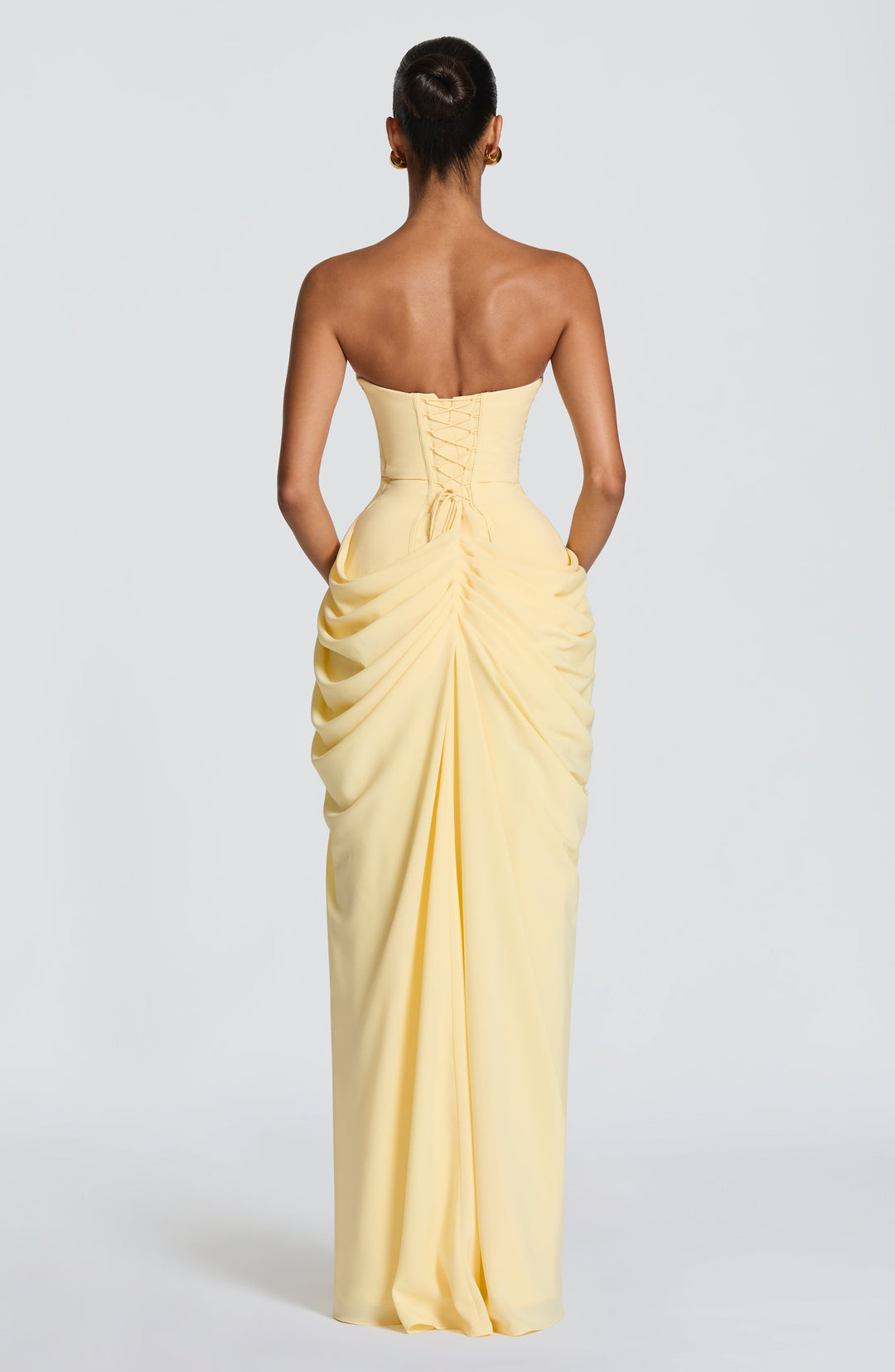 HANNAH | Elegantes Maxikleid mit Drapierung und Hohem Schlitz