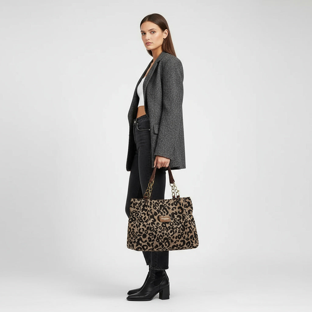 LEONORA | Moderne Handtasche mit Klarer Linienführung