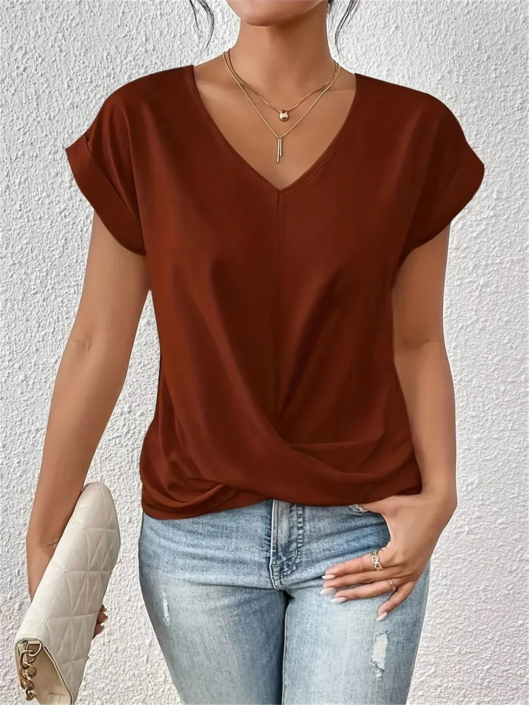 Nilay | Schickes kurzärmeliges T-Shirt mit V-Ausschnitt